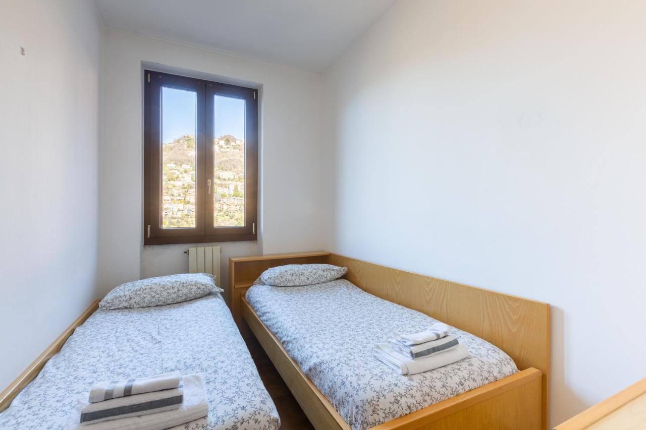 Mysa Properties - Casa Chicca, Flat With Lake View Terrace 페를레도 외부 사진